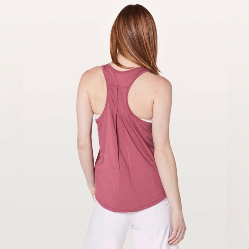Lululemon Love Tank Pleated Moss Rose Size 12 Pink Curved Hem